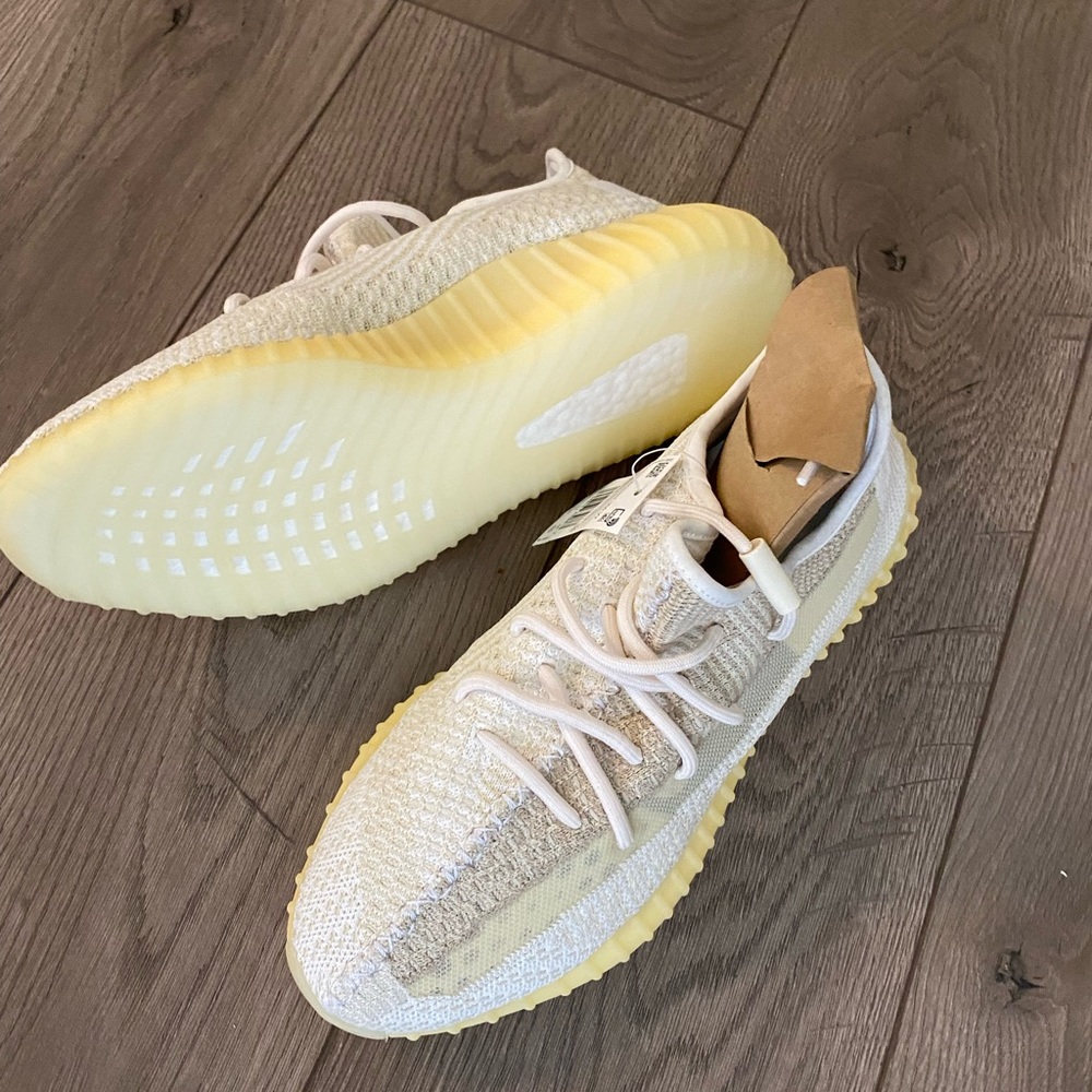Yeezy boost 350 V2 ‘ natural ‘